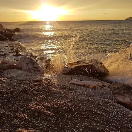 Spitaki Lejlighed Potos